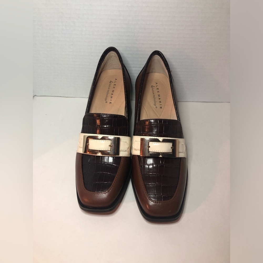 Alex Marie Elegant Brown and Cream Women's Loafers NEW size 6.5 - Picture 4 of 16